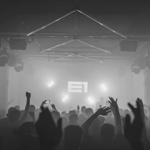 E1